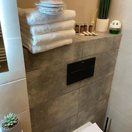 Mirage Sunset Mamaia