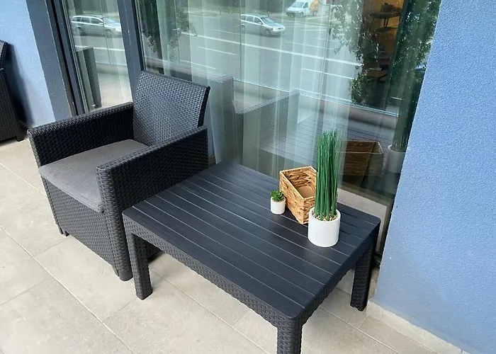 Mirage Sunset 아파트