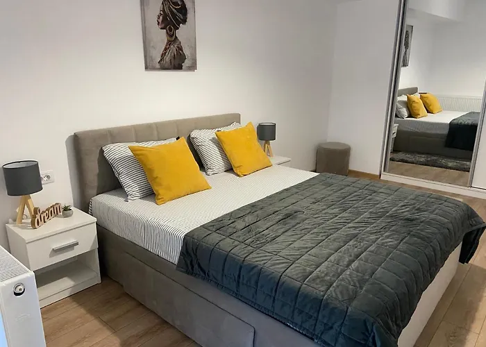 Mirage Sunset * Mamaia